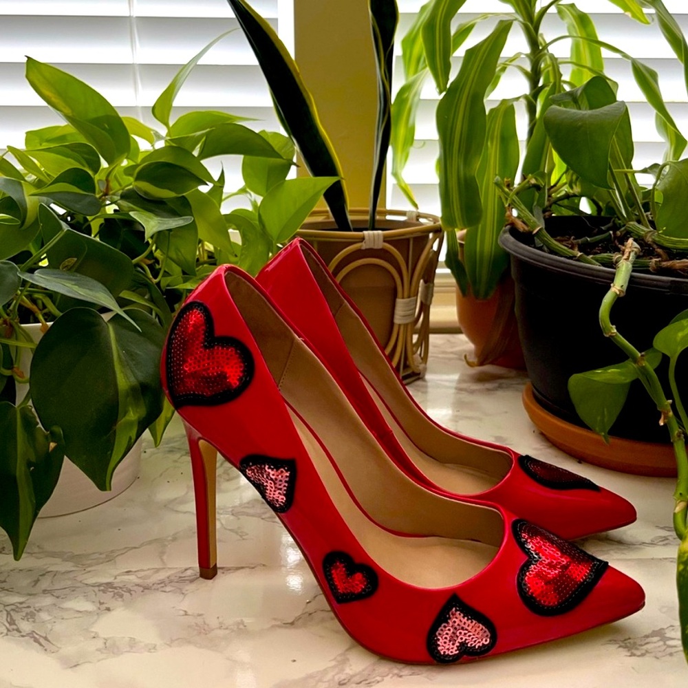 Red Patent leather. heels Sequin Hearts Sz 11